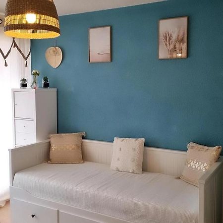 Studio Cabine Refait A Neuf A 3 Minutes A Pied De La Plage Apartment Le Grau-du-Roi Bagian luar foto
