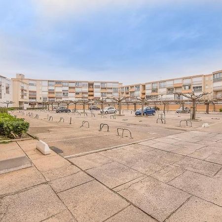Studio Cabine Refait A Neuf A 3 Minutes A Pied De La Plage Apartment Le Grau-du-Roi Bagian luar foto