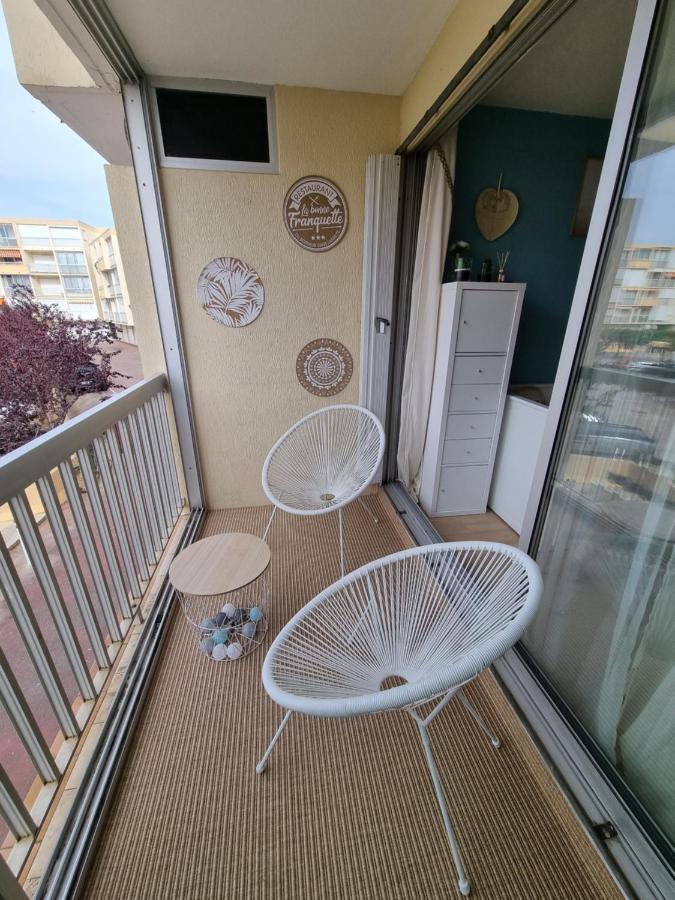 Studio Cabine Refait A Neuf A 3 Minutes A Pied De La Plage Apartment Le Grau-du-Roi Bagian luar foto