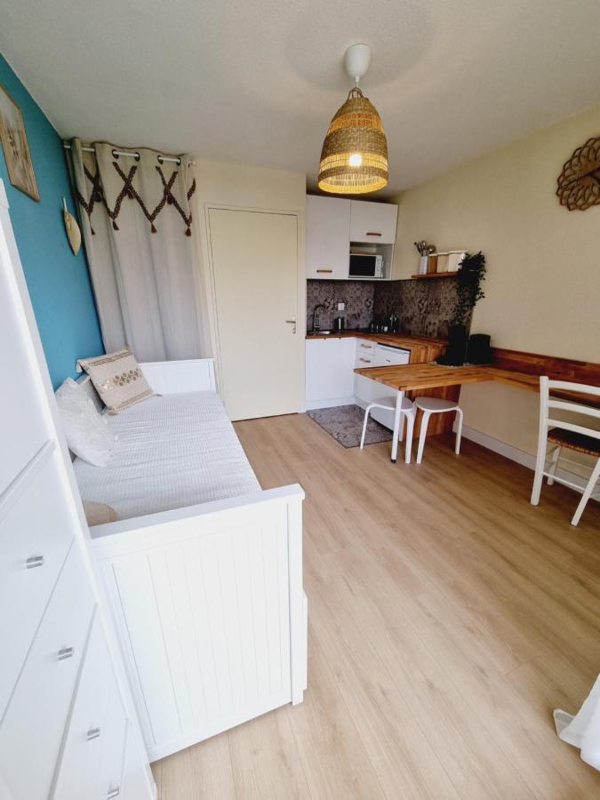Studio Cabine Refait A Neuf A 3 Minutes A Pied De La Plage Apartment Le Grau-du-Roi Bagian luar foto