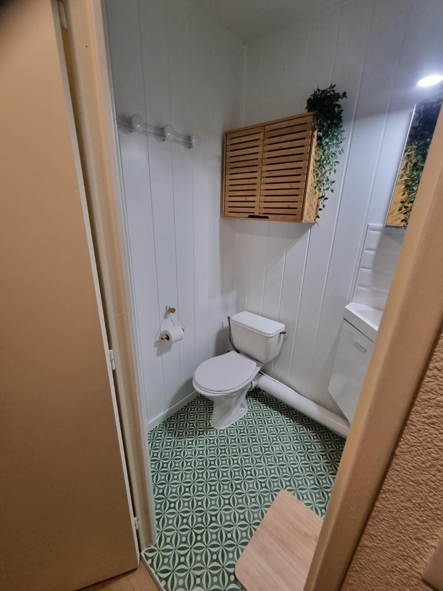 Studio Cabine Refait A Neuf A 3 Minutes A Pied De La Plage Apartment Le Grau-du-Roi Bagian luar foto